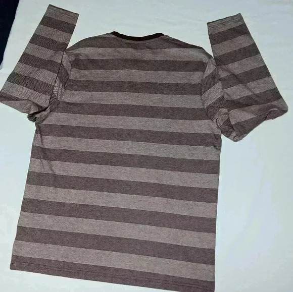 Michael Kors Long sleeve.  Size L - Picture 3 of 9